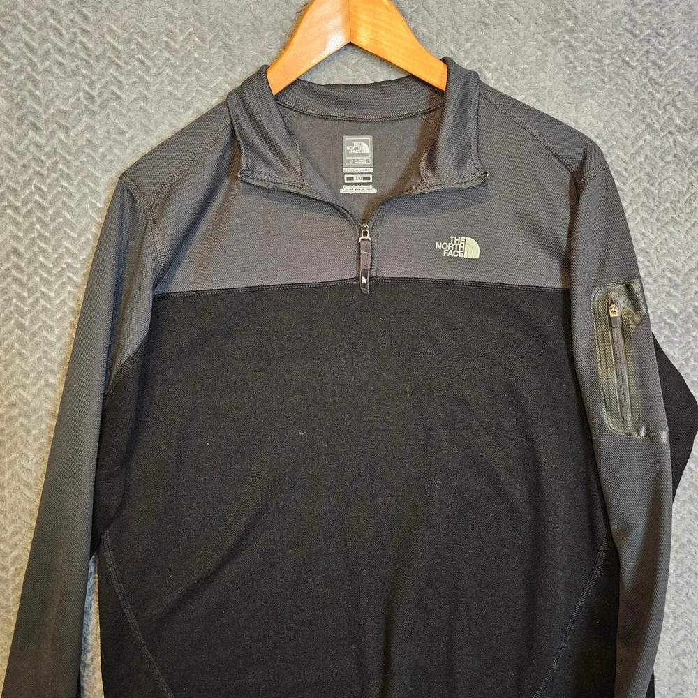 The North Face Flight Series Mens Medium VaporWick 1/4 Zip Pullover Hiking